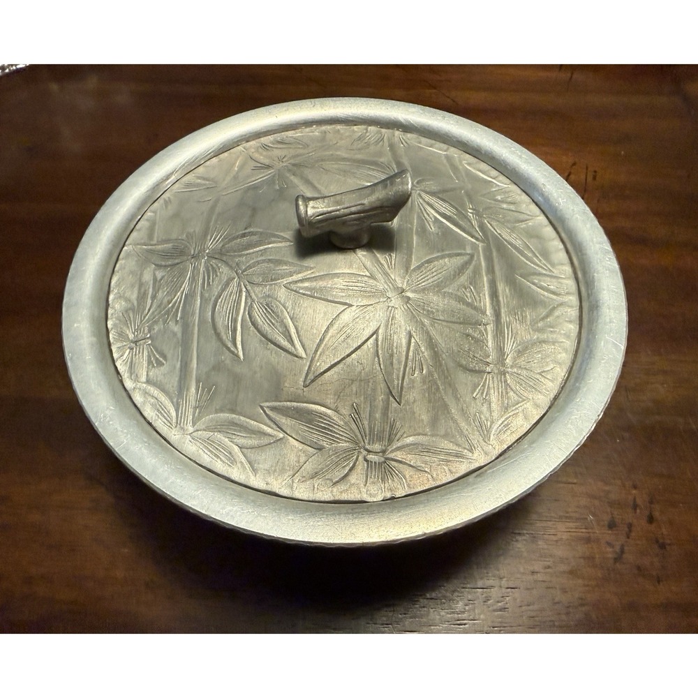 VTG MCM  EVERLAST FORGED HAMMERED ALUMINUM COVERED BOWL BAMBOO DESIGN 50s